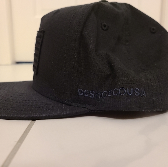 DC Shoes Adjustable Hat - Picture 3 of 11